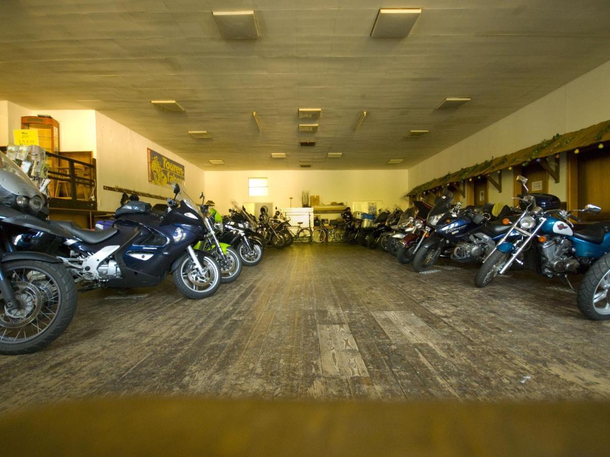 Hotel Zur Post クロッテン エクステリア 写真