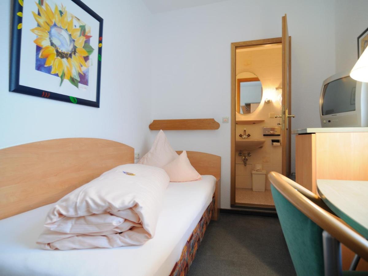 Hotel Zur Post クロッテン 部屋 写真