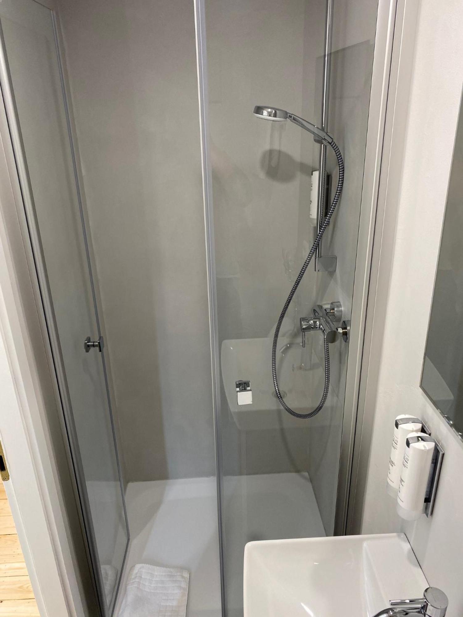Hotel Zur Post クロッテン 部屋 写真
