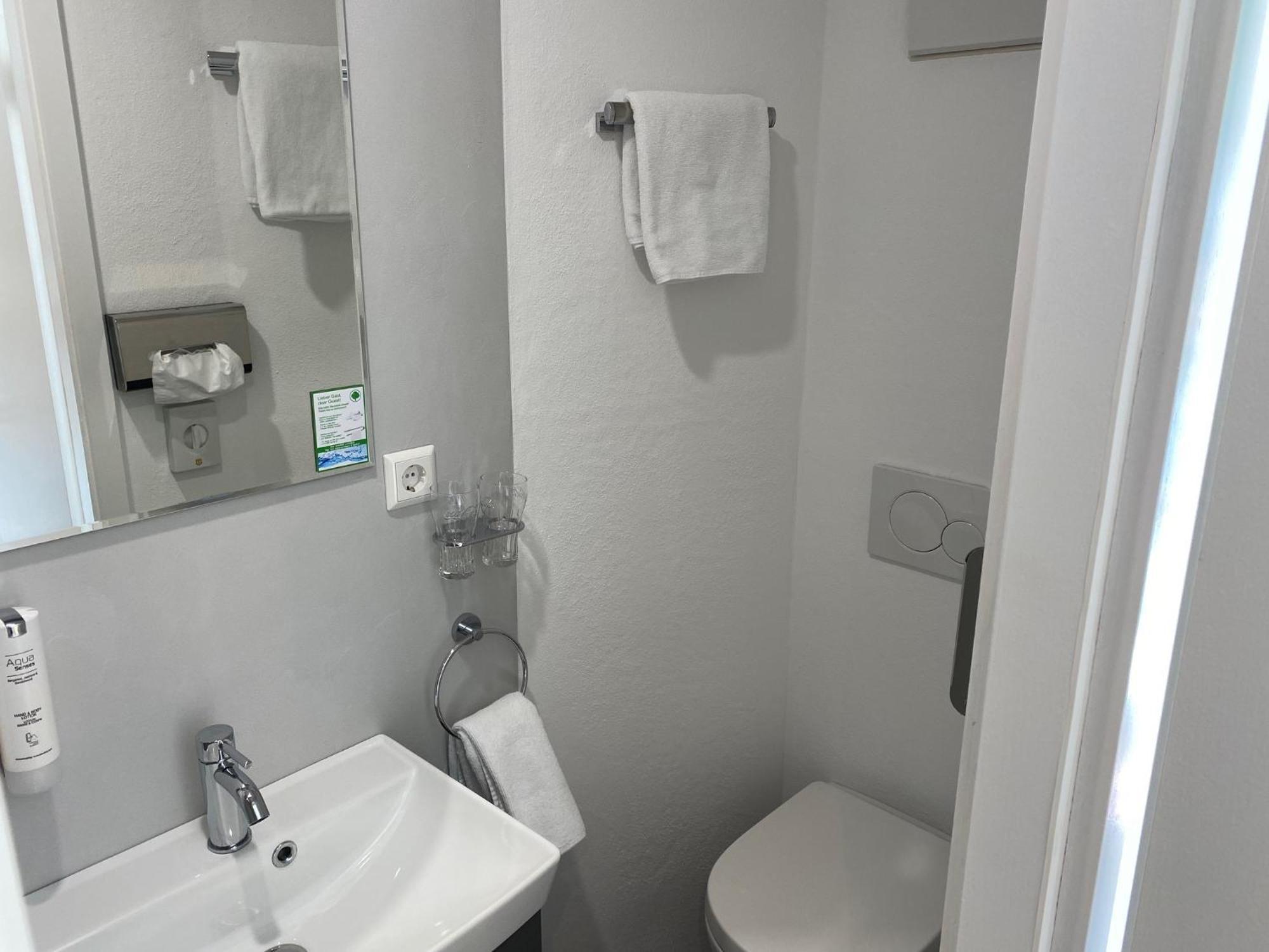 Hotel Zur Post クロッテン 部屋 写真